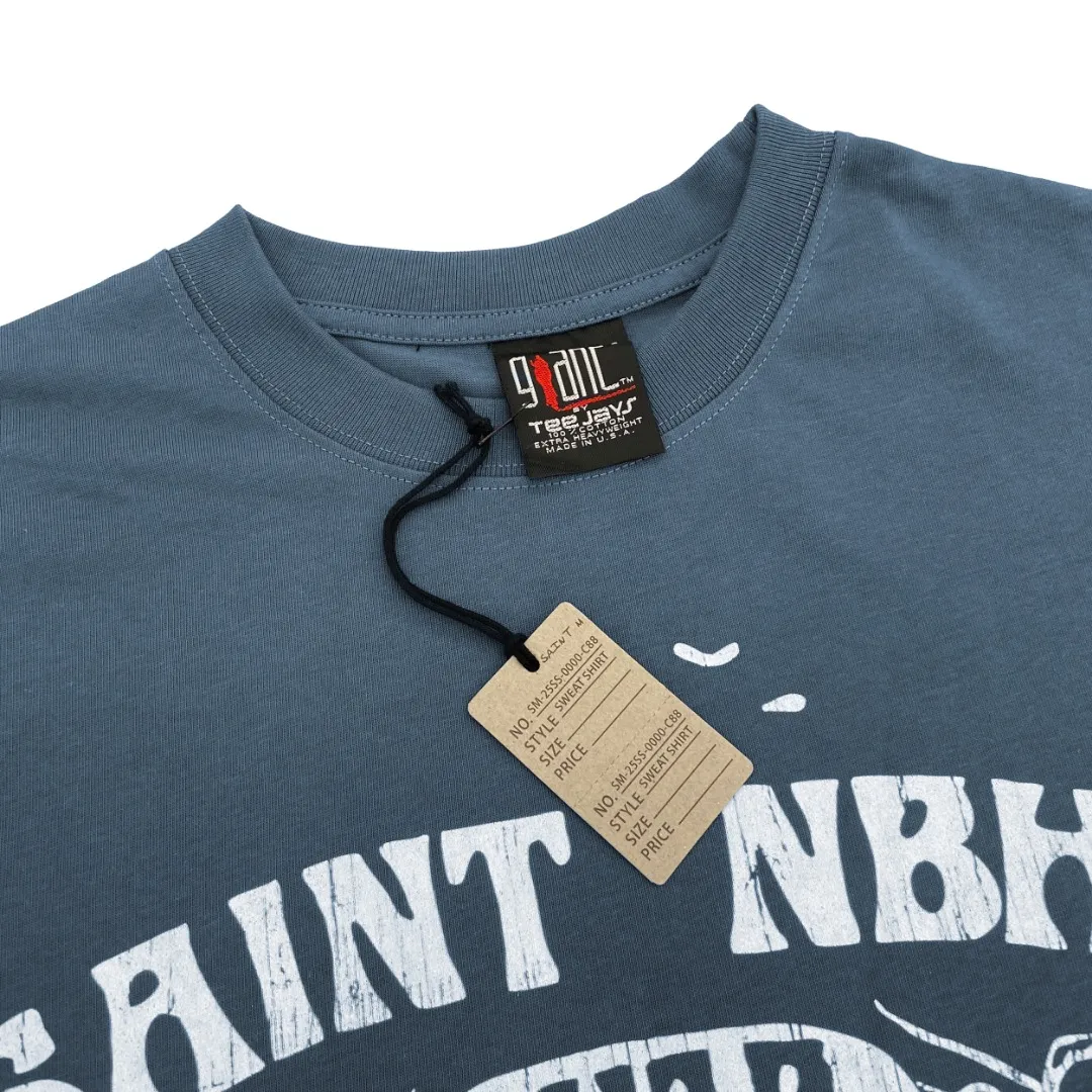 Saint Michael beauty trend "nbhd" co-branded the second issue of retro printed Vintage loose short-sleeved digital white ink direct injection, the fabric is breathable and the pattern is three-dimensional and clear. Fabric: Double yarn 240g Style number: S893 Size: S-M-L-XL Color: Blue Price: P110